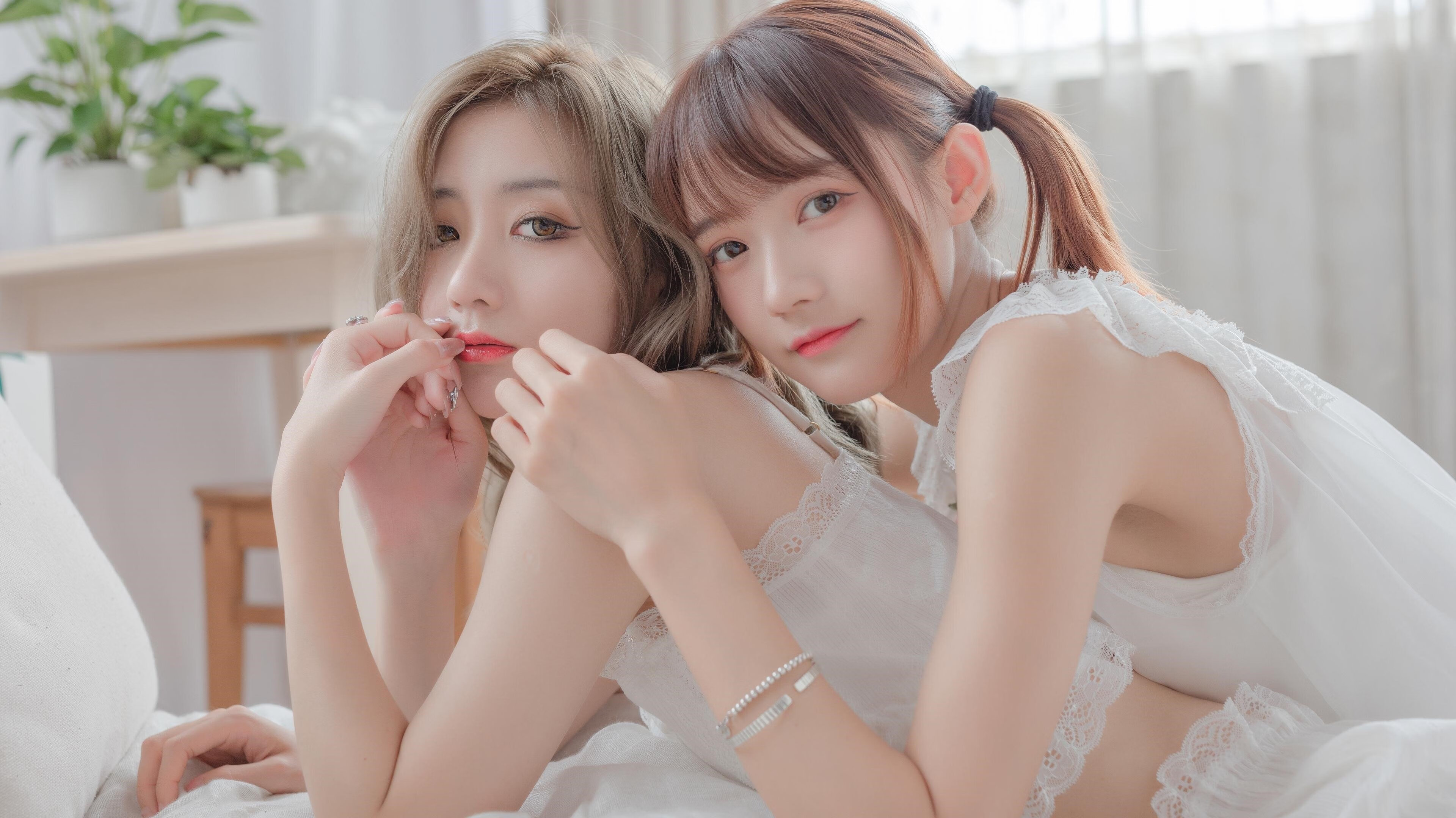 开云官网APP下载-多特蒙德主场3-0大胜沙尔克04，进攻火力全开，多特4-0客胜沙尔克