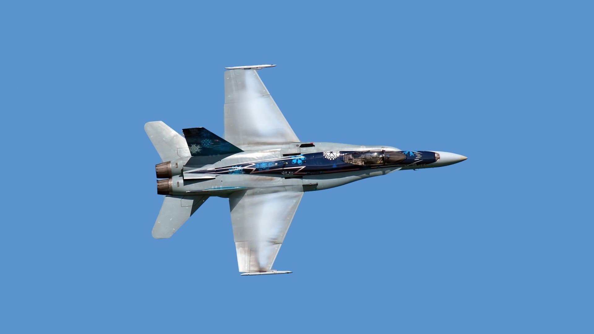 kaiyun中国官方网站-足球社会化传播渠道单一缺乏互动，社会化足球场