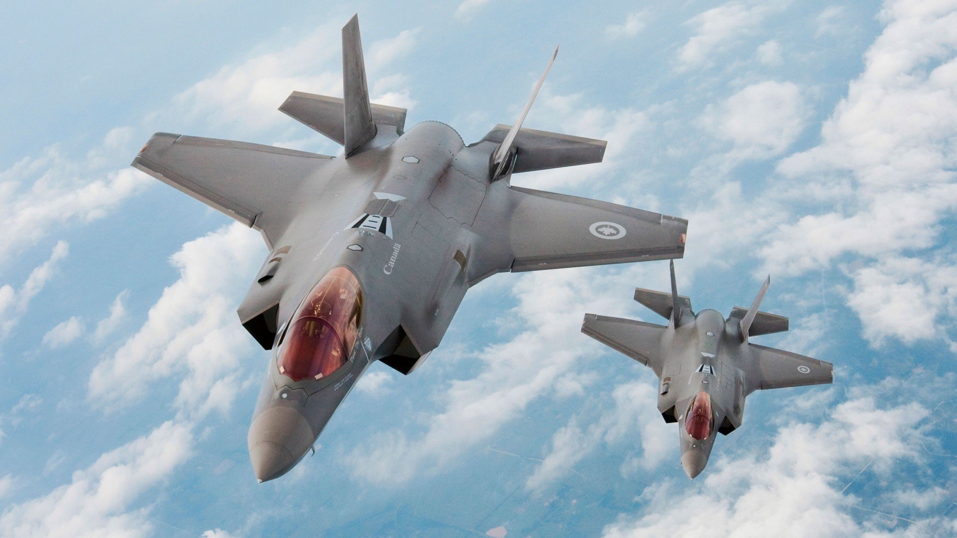 女子国家队训练中加强突破训练提升边路攻击效率,女子田径国家队