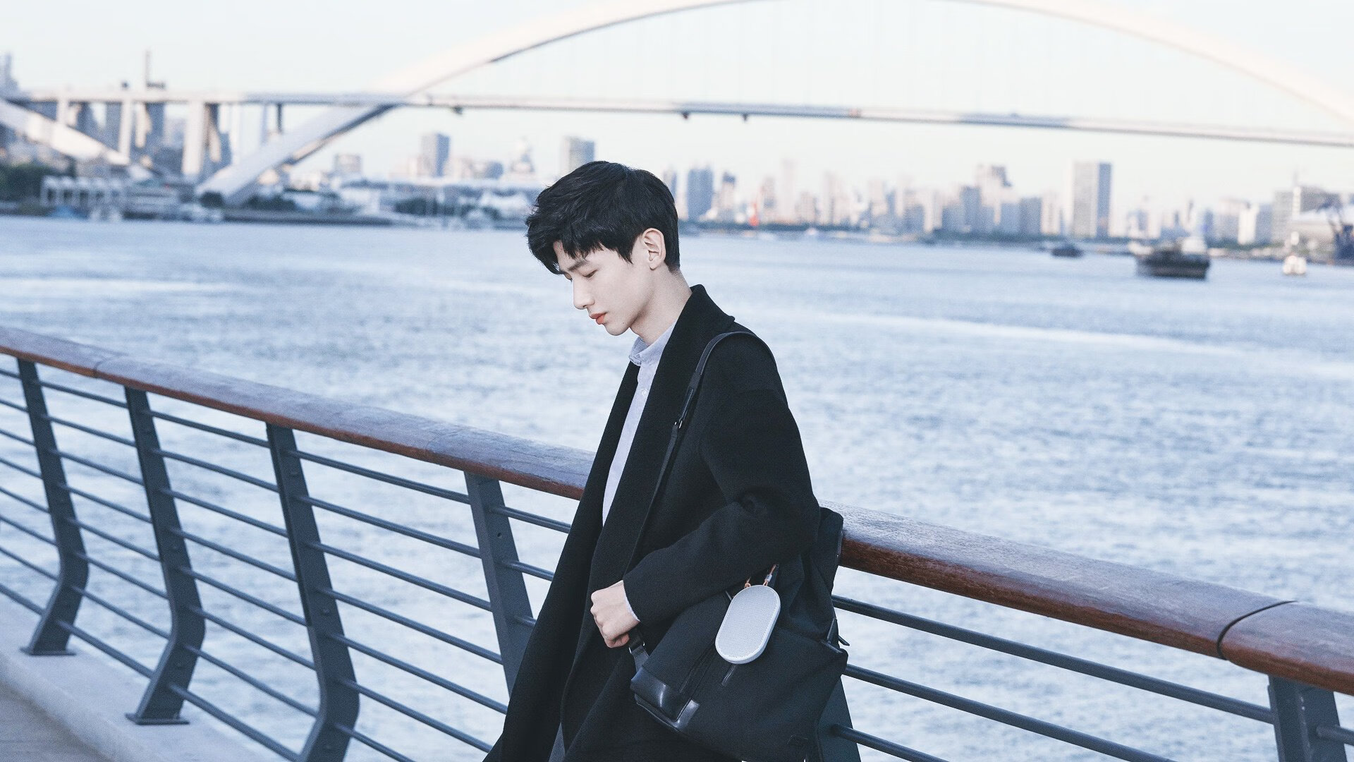 Kaiyun官方登录入口-烟台篮球队在国际友谊赛中表现亮眼，展现新一代锋芒，篮球烟台赛区